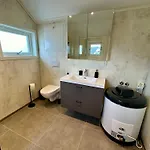 Modern 204 *